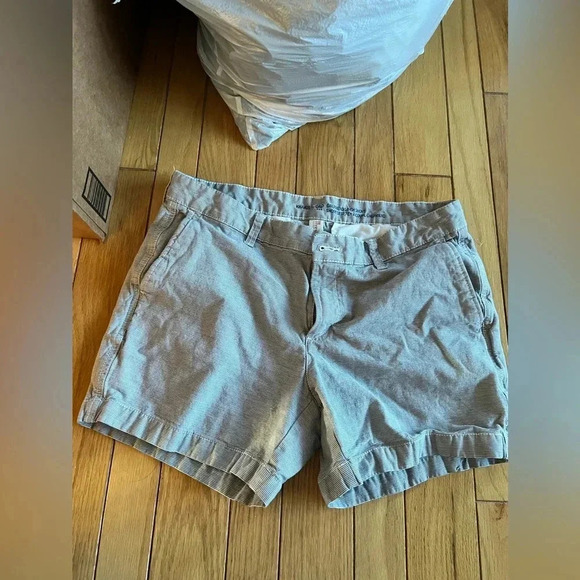 Gap - Khaki Shorts - Picture 1 of 3